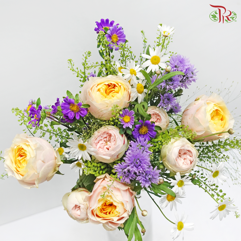 Signature Weekly Flower Bunch - Botanical Charm (Medium Bunch)