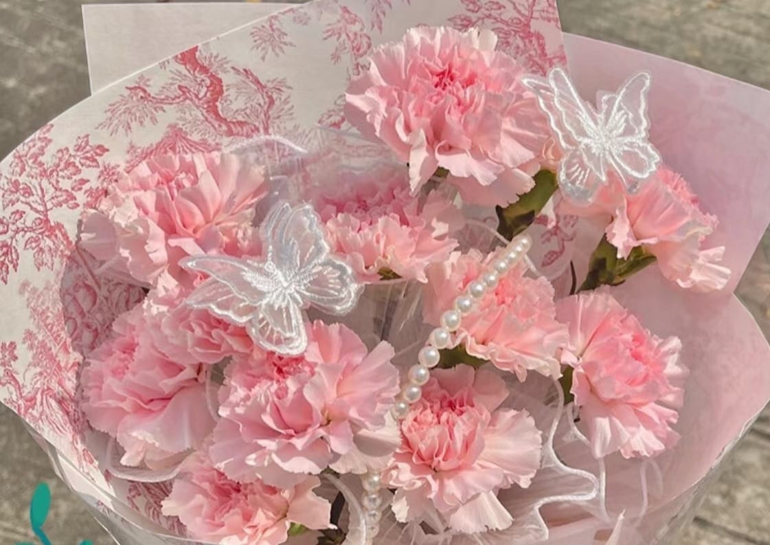 FBA064 LACE BUTTERFLY (10') - Freesia