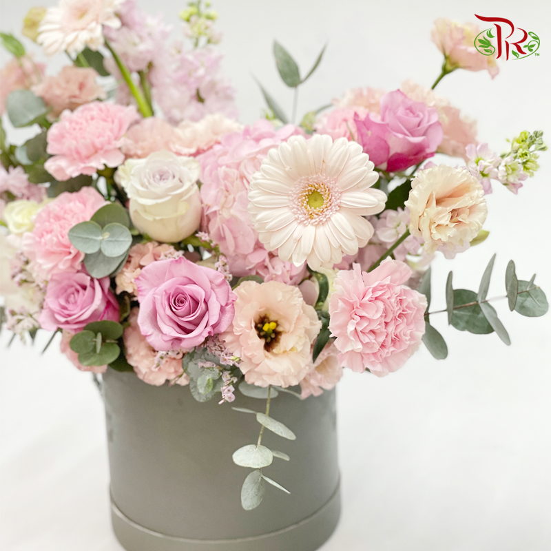 Flower Box Arrangement- Assorted Sweet Pink Floral (L size) - Pudu Ria Florist