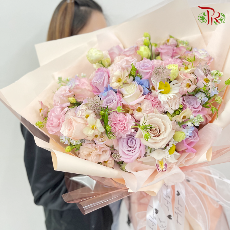 Grand Bouquet Arrangement In Pastel Mixed  (L Size) - Pudu Ria Florist