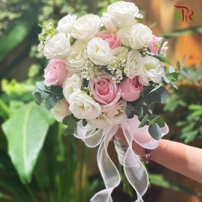 Bridal Bouquet- White Eustoma With Pink Rose-Pudu Ria Florist-prflorist.com.my