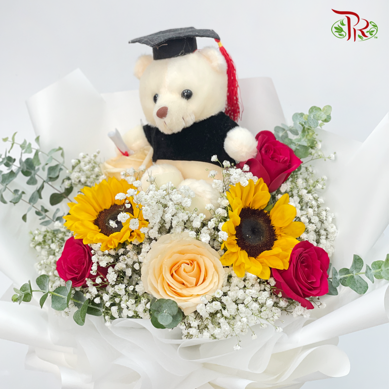 Graduation Hand Bouquet With Bear (M size)-Pudu Ria Florist-prflorist.com.my