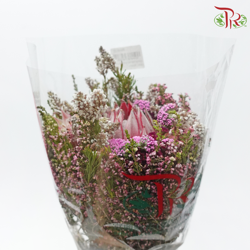 Safari Premium Bouquet - Blushing Bride Pink Protea **Random Cone/Fillers-Pink-Africa-prflorist.com.my