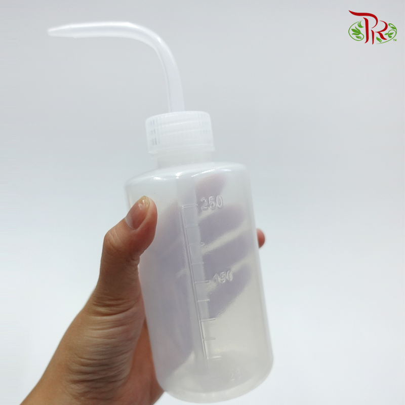 Watering Squeeze Bottle 250ML-Pudu Ria Florist-prflorist.com.my