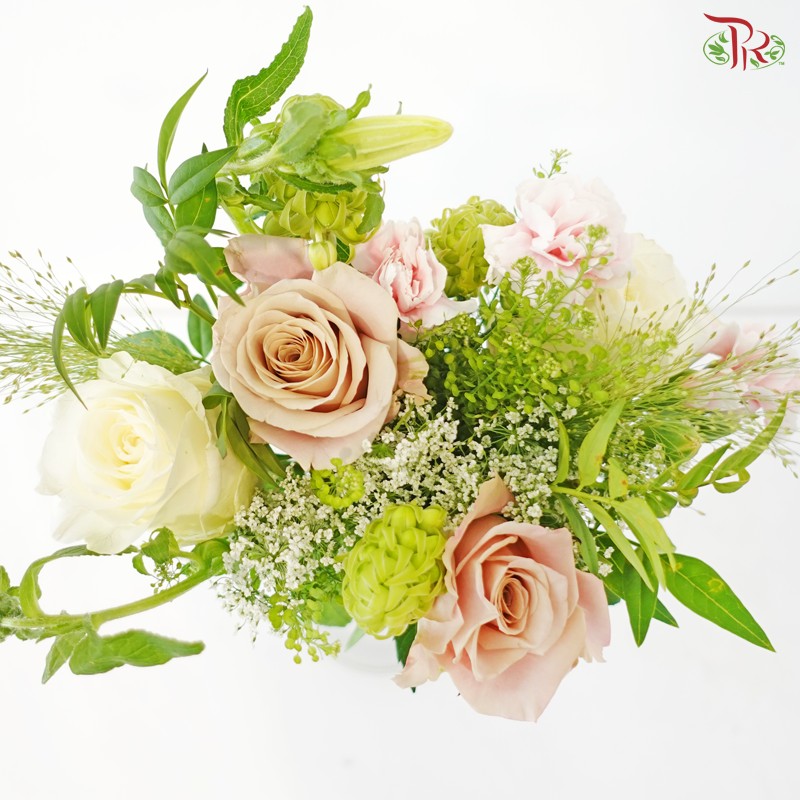 Signature Weekly Flower Bunch - Pink Latte Petals (Medium Bunch)