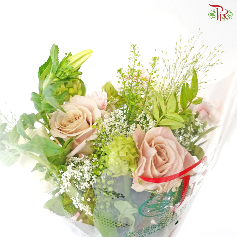 Signature Weekly Flower Bunch - Pink Latte Petals (Medium Bunch)