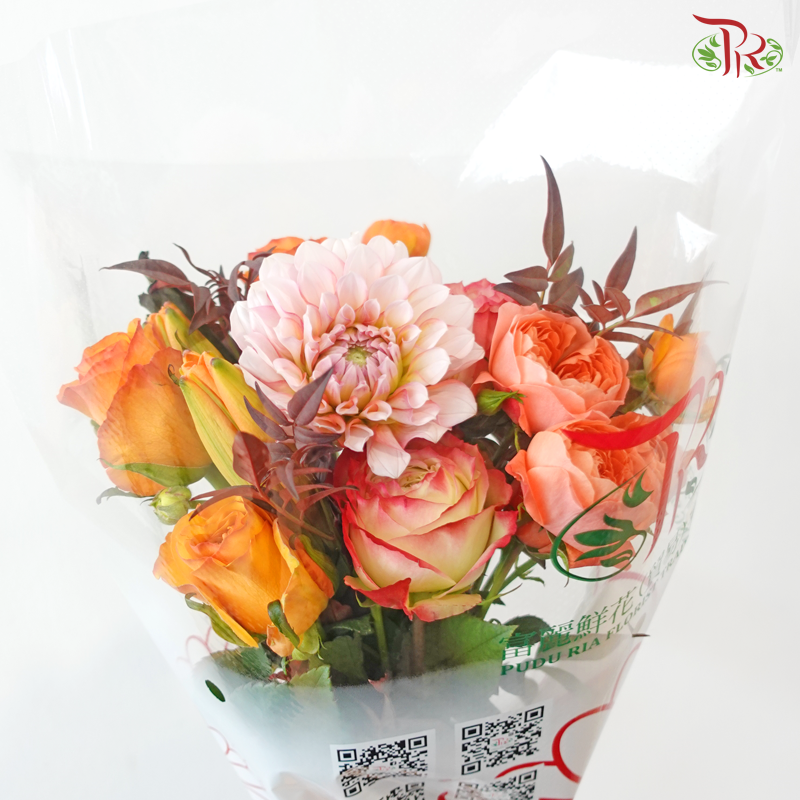 Signature Weekly Flower Bunch - Golden Peach Radiance《金桃映辉》(Medium Size)