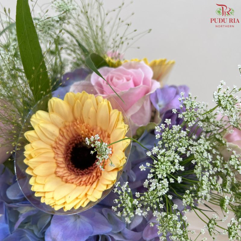 Signature Weekly Flower Bunch (Without Wrapping)