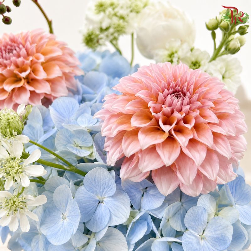 Signature Weekly Flower Bunch (Without Wrapping)