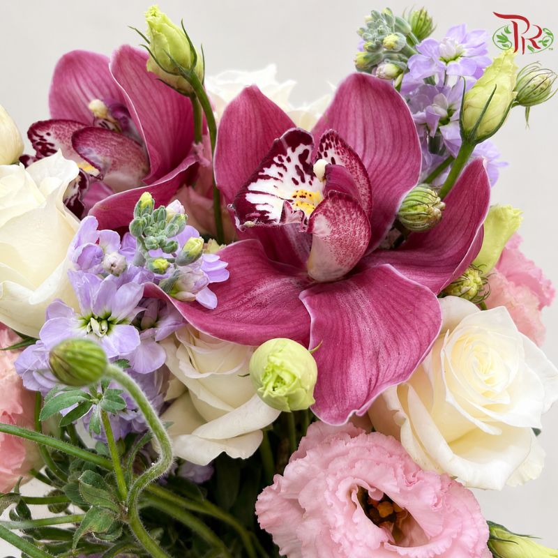 Signature Weekly Flower Bunch (Without Wrapping)