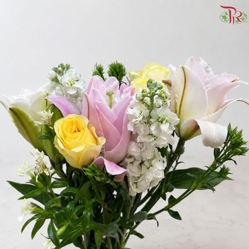 Signature Weekly Flower Bunch (Without Wrapping)