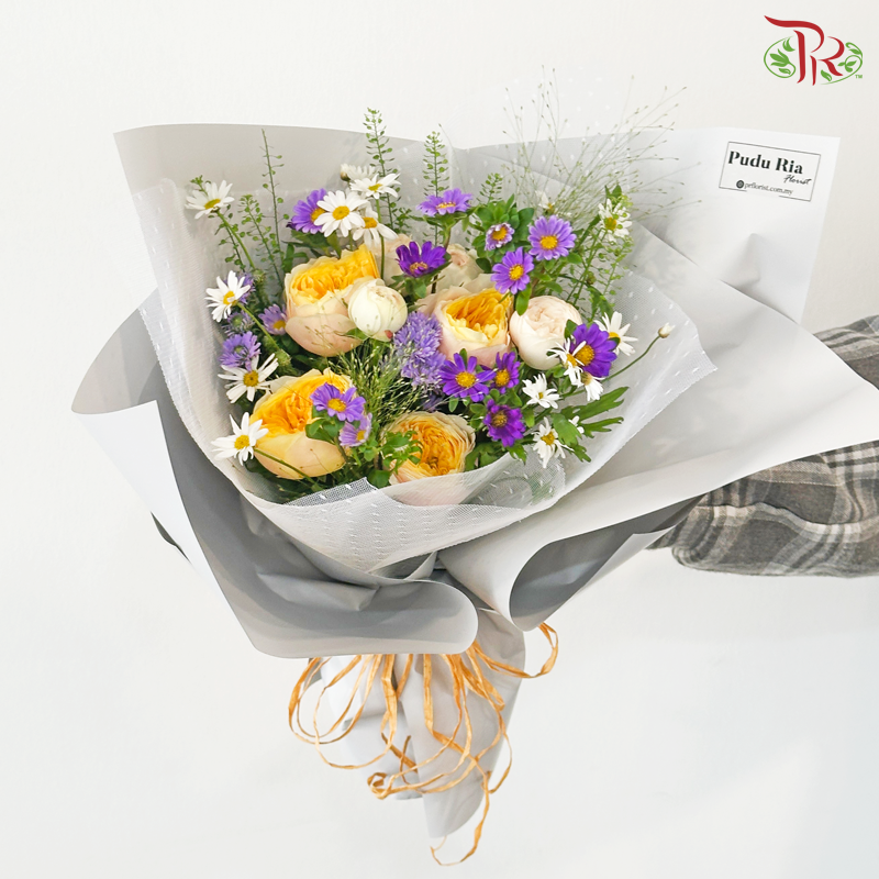 Signature Weekly Flower Bunch - Botanical Charm (Medium Bunch)