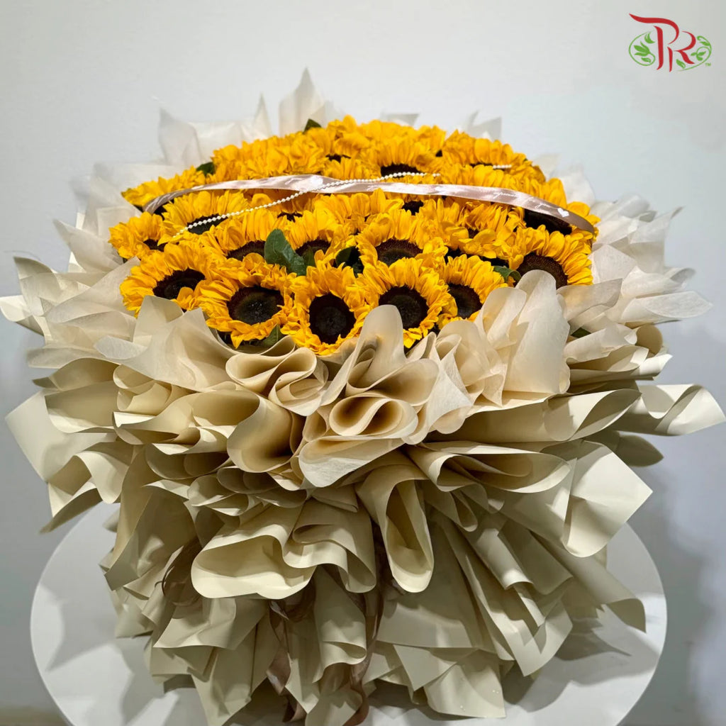 33 Sunflower Foam-Based Bouquet (L size)