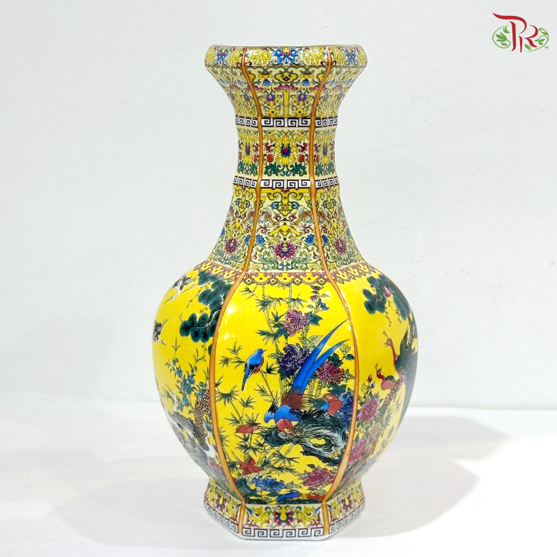 A65 Ceramic Qing Hua Vase
