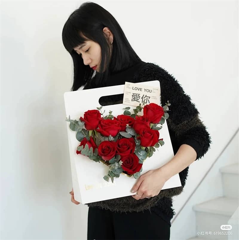 FBA008 HARD CARD HAND CARRIER - Freesia