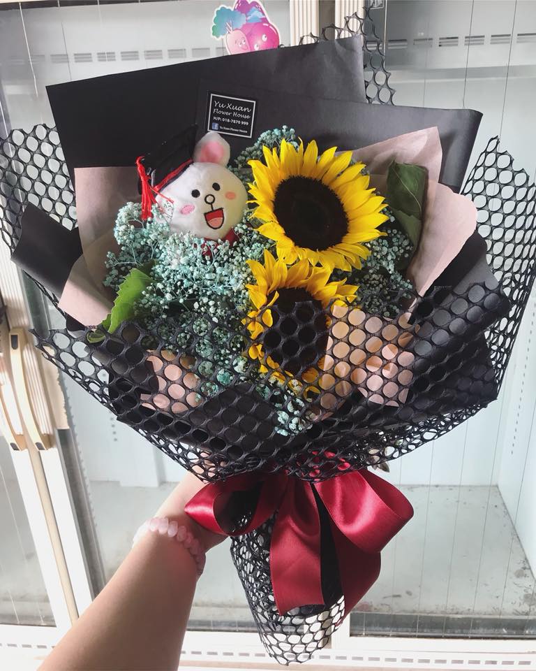 4" Graduate Bear