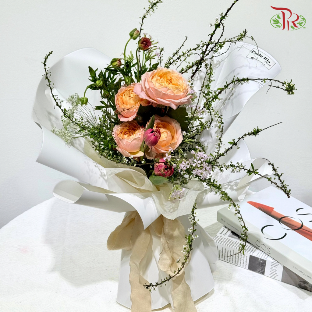 Signature Weekly Flower Bunch - Snowy Peach Embrace (Medium Bunch)