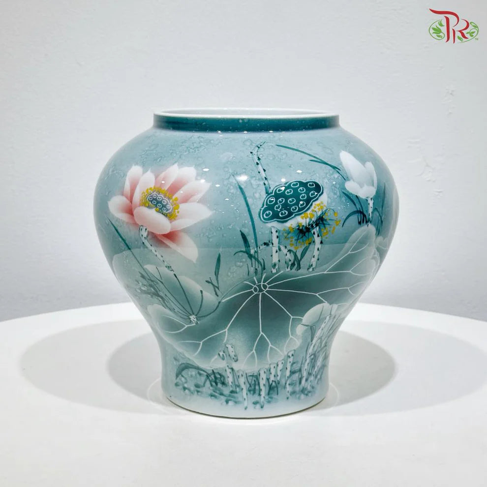 ZZY-Y035 Serene Lotus Bloom Decorative Ceramic Vase