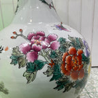 A260 - Ceramic Jing De Vase