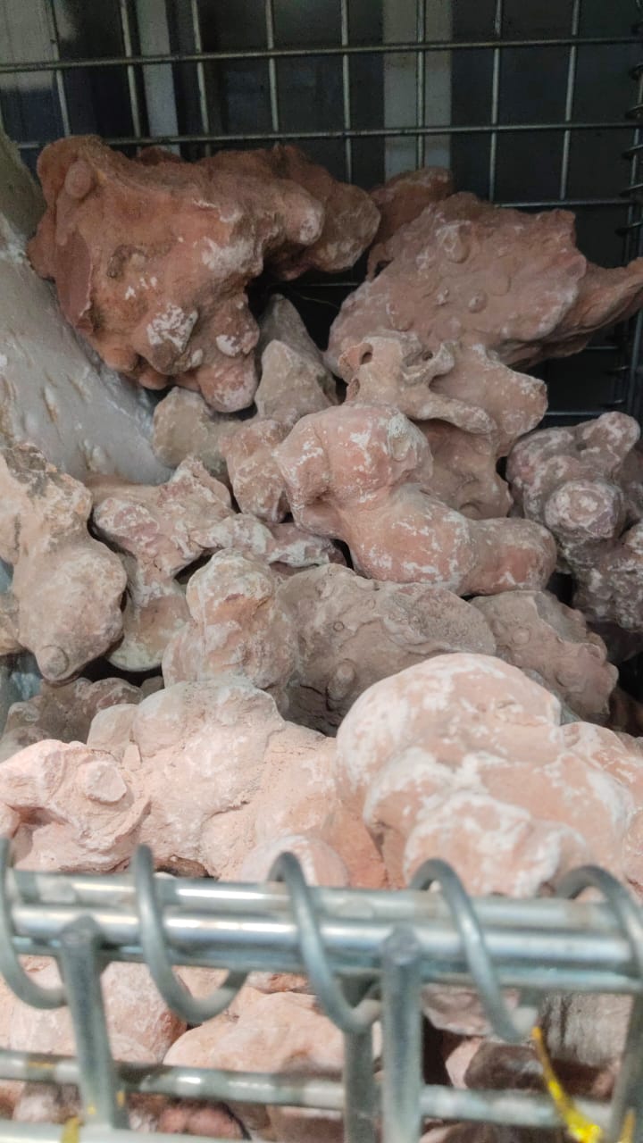 Red Ginger Stone (per kg)