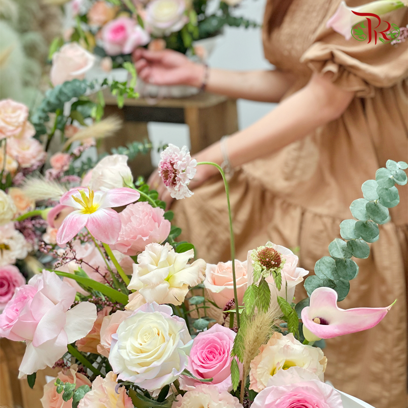 Customization Floral Design Photoshoot Decoration (Pre-Order 3 Days in Advance)