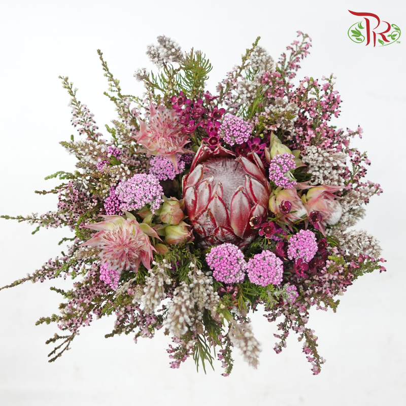 Safari Premium Bouquet - Blushing Bride Pink Protea **Random Cone/Fillers-Pink-Africa-prflorist.com.my
