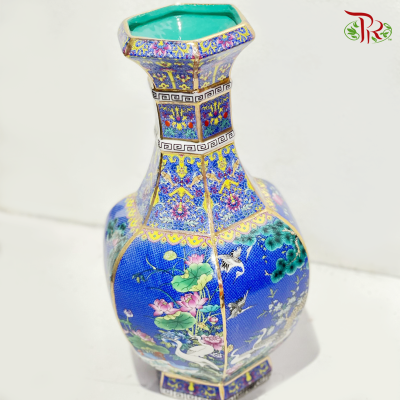 Qing Qian Long Ceramic Vase Blue
