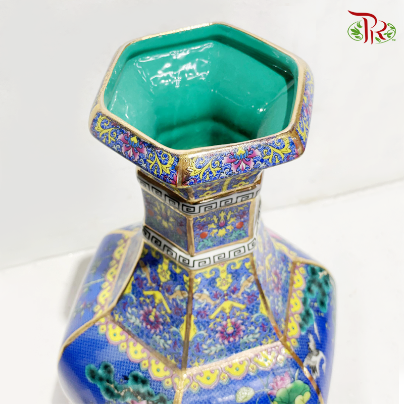 Qing Qian Long Ceramic Vase Blue